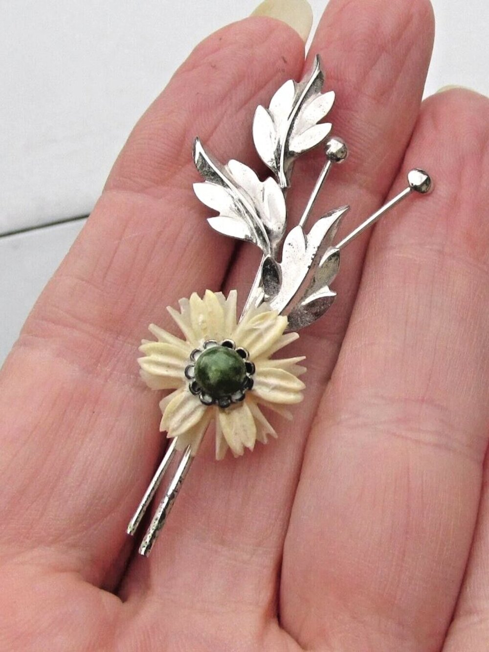 Vintage Signed DCE CURTIS Sterling Silver Jade & Carved Flower Brooch Pin